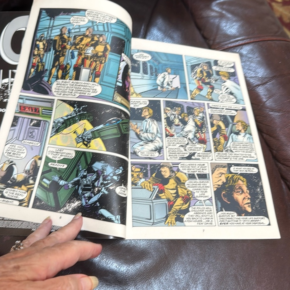 Comic, Four Dark Horse issues, #5, 1992 - Picture 5 of 7